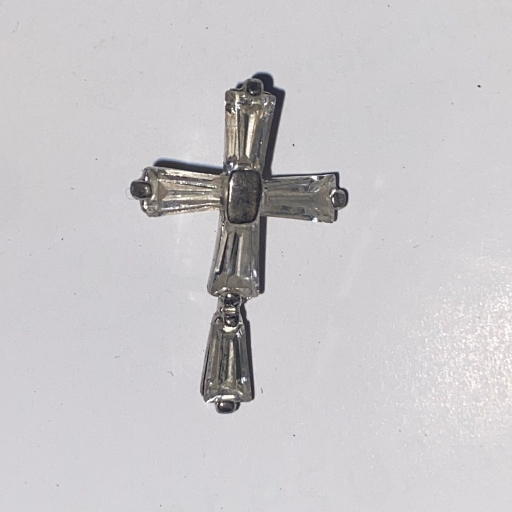 Antique religious Christian cross pendant clear Diamante Baggett gem silver